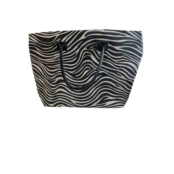 Boscov’s ￼zebra bag - Picture 1 of 2